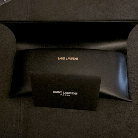 Womens Saint Laurent Cateyes Sunglasses, case & dust cloth. nwt - Picture 8 of 9
